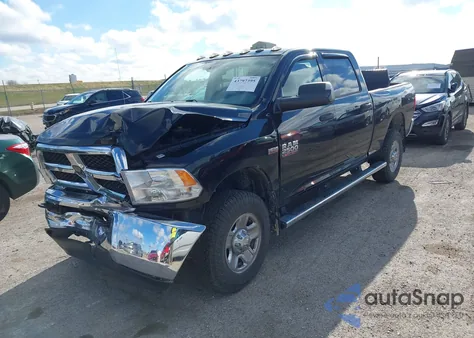 2017 Ram 2500 Tradesman 4X4 6'4 Box z USA, uszkodzony, nr VIN 3C6UR5CJ3HG698482